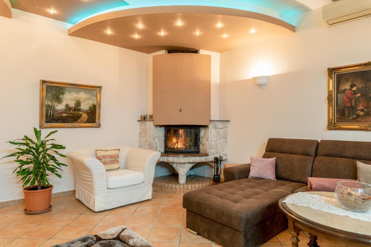 Villa Katarina Labin  Extérieur photo
